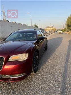 کرایسلەر 300